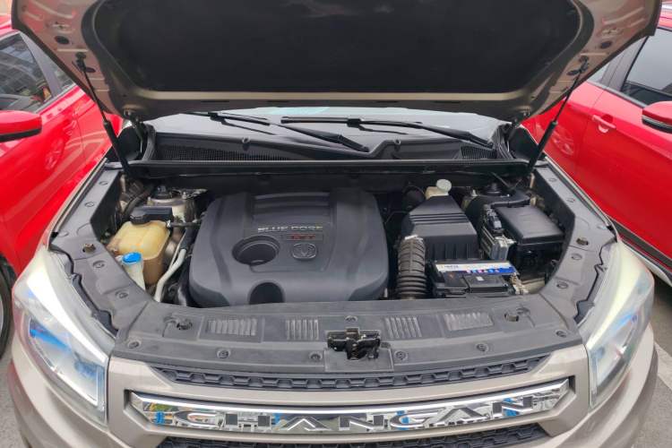 Used CHANGAN CS75 2016 1.8T Automatic Elite Model China IV Standard Engine Bay