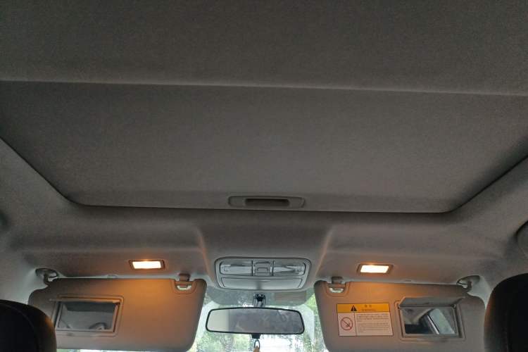 Used CHANGAN CS75 2016 2.0L Manual Luxury Version China V Standard Headliner