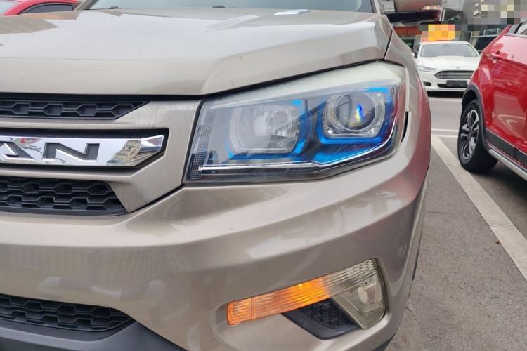 Used CHANGAN CS75 2016 1.8T Automatic Elite Model China IV Standard Left Front Headlight