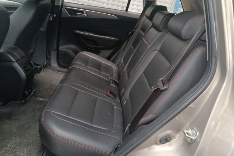 Used CHANGAN CS75 2016 2.0L Manual Luxury Version China V Standard Left Rear Seat