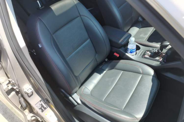 Used CHANGAN CS75 2016 1.8T Automatic Elite Model China V Standard Right Front Seat