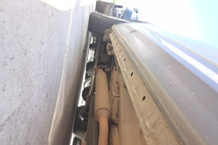 Used CHANGAN CS75 2016 1.8T Automatic Elite Model China V Standard Right Side Sill