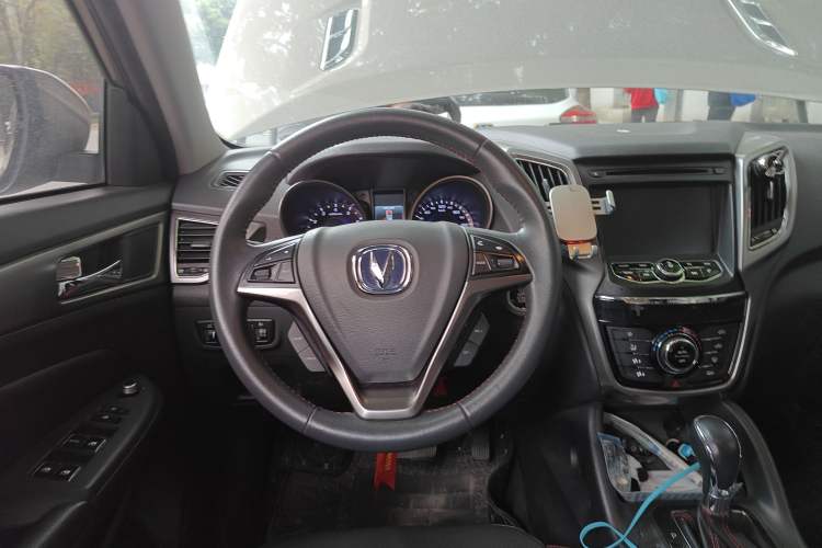Used CHANGAN CS75 2016 1.8T Automatic Elite Model China V Standard Steering Wheel