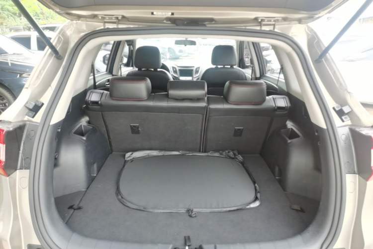 Used CHANGAN CS75 2016 1.8T Automatic Elite Model China IV Standard Trunk