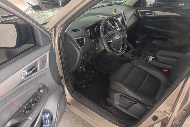 Used CHANGAN CS75 2016 2.0L Manual Luxury Version China V Standard Driver Seat