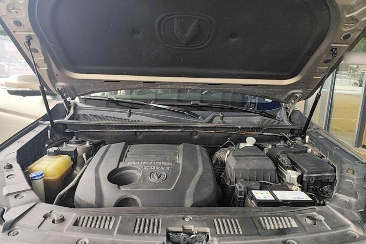 Used CHANGAN CS75 2016 2.0L Manual Leading Version China IV Standard Engine Bay