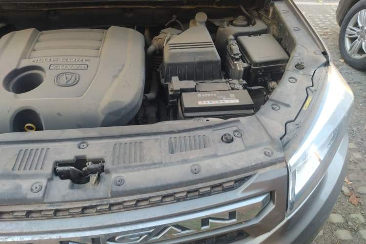 Used CHANGAN CS75 2016 2.0L Manual Leading Version China IV Standard Engine Bay Left