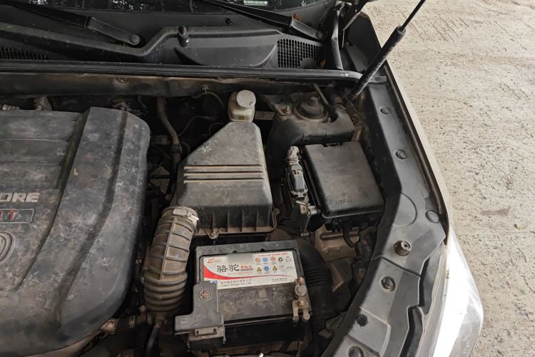 Used CHANGAN CS75 2016 1.8T Automatic Elite Model China IV Standard Engine Bay Left