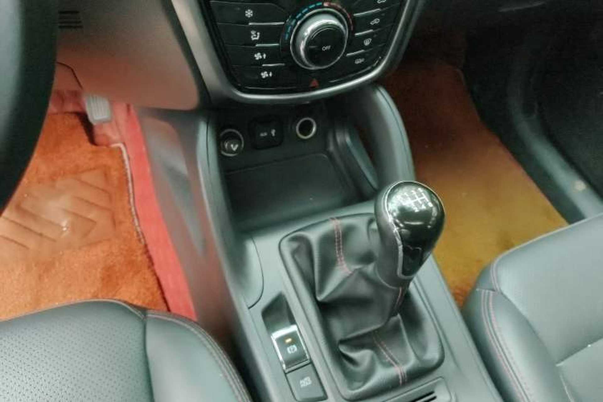 Used CHANGAN CS75 2016 1.5T Manual FENGSHANG Model Gear Lever