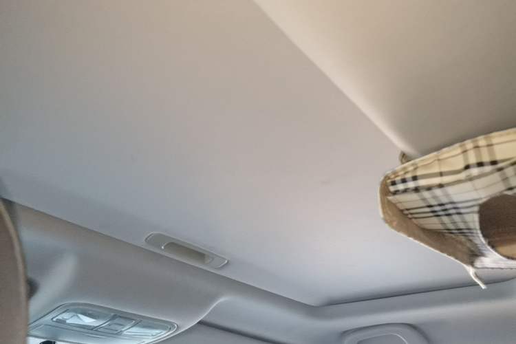 Used CHANGAN CS75 2016 1.8T Automatic Elite Model China V Standard Headliner