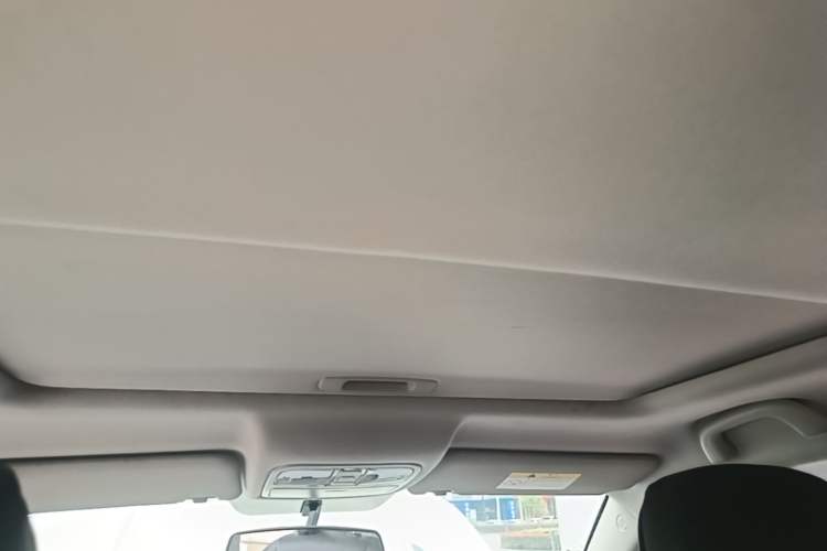 Used CHANGAN CS75 2016 1.8T Automatic Elite Model China IV Standard Headliner