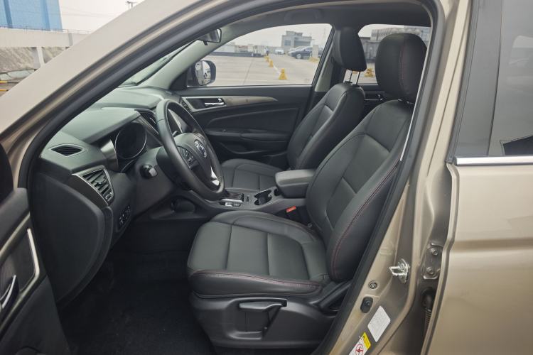 Used CHANGAN CS75 2016 1.8T Automatic Elite Model China V Standard Interior 1