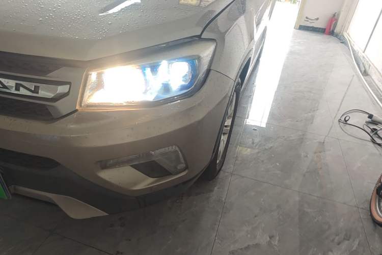 Used CHANGAN CS75 2016 2.0L Manual Luxury Version China V Standard Left Front Headlight