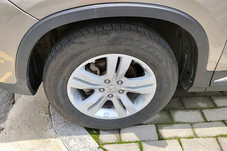 Used CHANGAN CS75 2016 1.8T Automatic Elite Model China V Standard Left Front Wheel Hub
