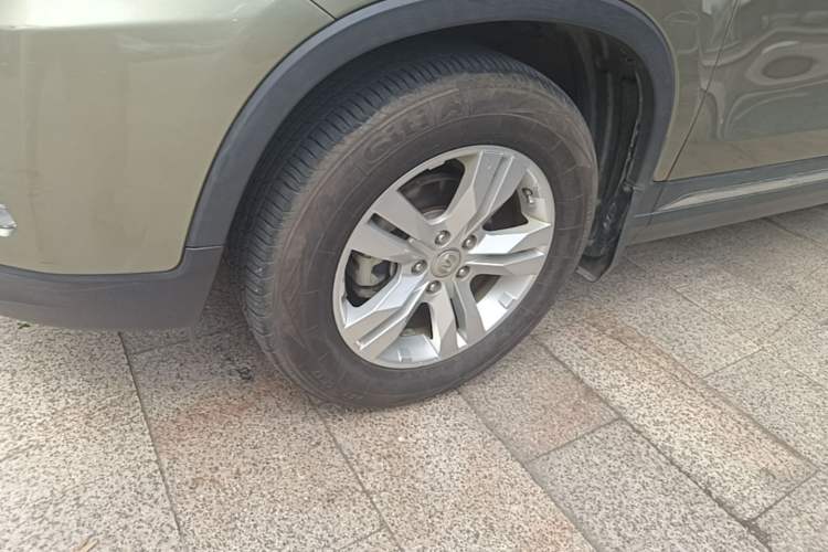 Used CHANGAN CS75 2016 1.8T Automatic Elite Model China IV Standard Left Front Wheel Hub
