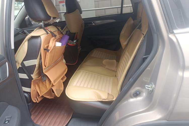 Used CHANGAN CS75 2016 1.8T Automatic Elite Model China V Standard Left Rear Seat