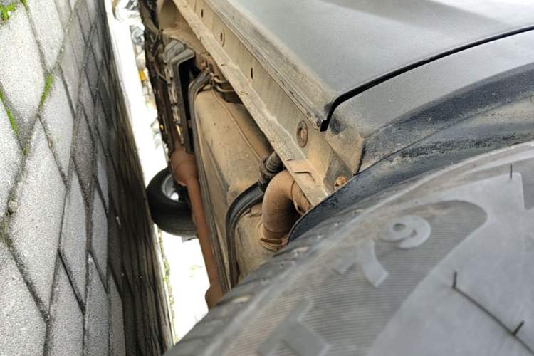Used CHANGAN CS75 2016 1.8T Automatic Elite Model China V Standard Left Side Sill