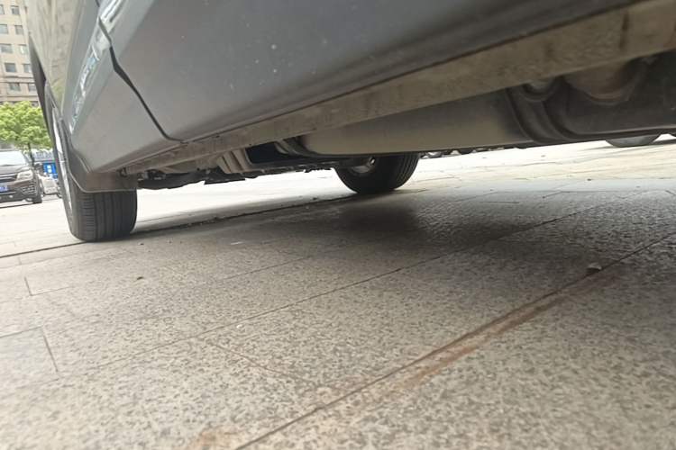 Used CHANGAN CS75 2016 1.8T Automatic Elite Model China IV Standard Left Side Sill