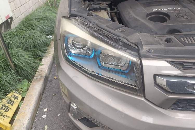 Used CHANGAN CS75 2016 1.8T Automatic Elite Model China V Standard Right Front Headlight