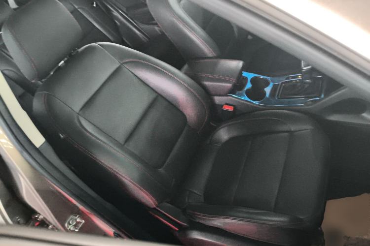 Used CHANGAN CS75 2016 1.8T Automatic Elite Model China V Standard Right Front Seat