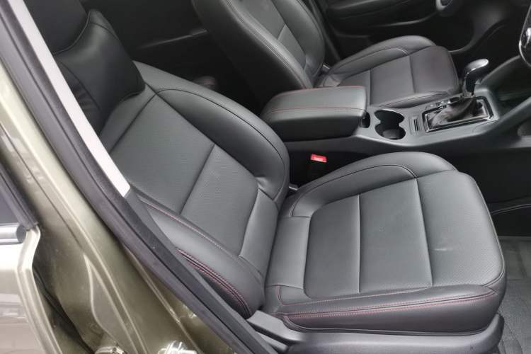 Used CHANGAN CS75 2016 1.8T Automatic Elite Model China V Standard Right Front Seat