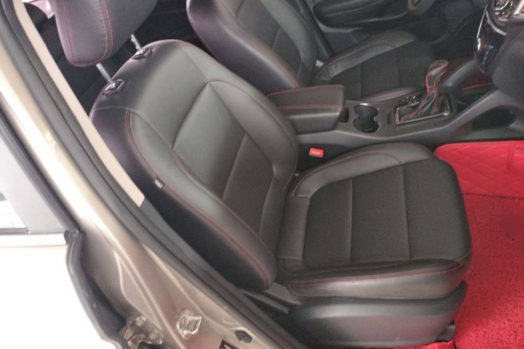 Used CHANGAN CS75 2016 1.8T Automatic Elite Model China IV Standard Right Front Seat