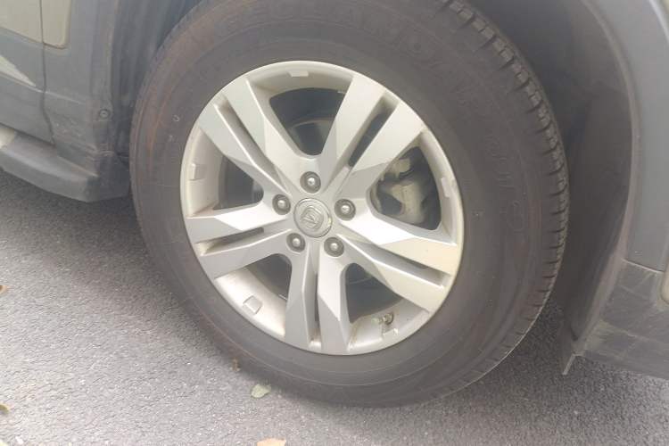 Used CHANGAN CS75 2016 1.8T Automatic Elite Model China V Standard Right Front Wheel Hub