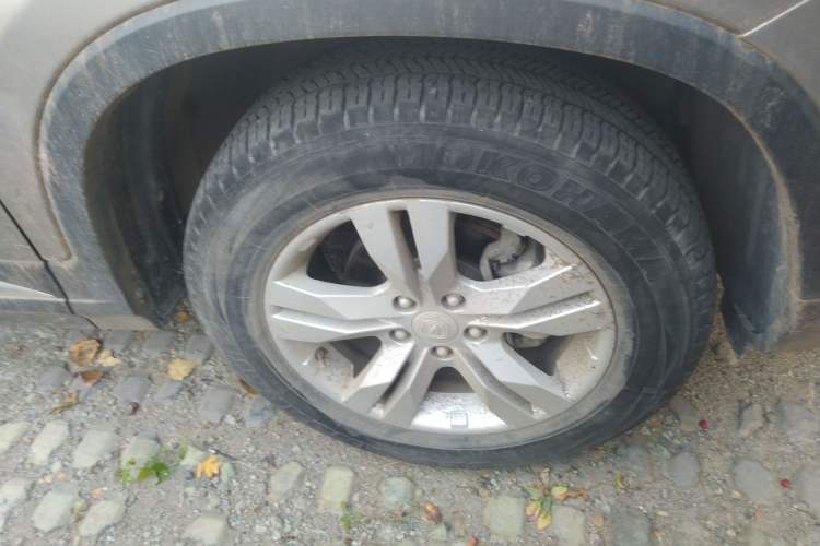 Used CHANGAN CS75 2016 2.0L Manual Leading Version China IV Standard Right Front Wheel Hub