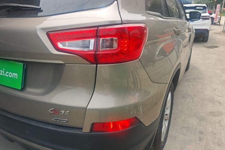 Used CHANGAN CS75 2016 1.8T Automatic Elite Model China V Standard Right Rear Taillight