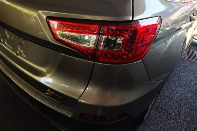 Used CHANGAN CS75 2016 1.8T Automatic Elite Model China V Standard Right Rear Taillight
