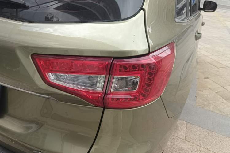 Used CHANGAN CS75 2016 1.8T Automatic Elite Model China IV Standard Right Rear Taillight