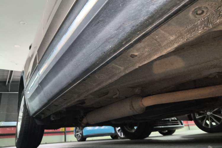 Used CHANGAN CS75 2016 1.8T Automatic Elite Model China V Standard Right Side Sill