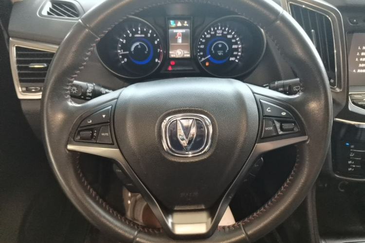 Used CHANGAN CS75 2016 1.8T Automatic Elite Model China V Standard Steering Wheel