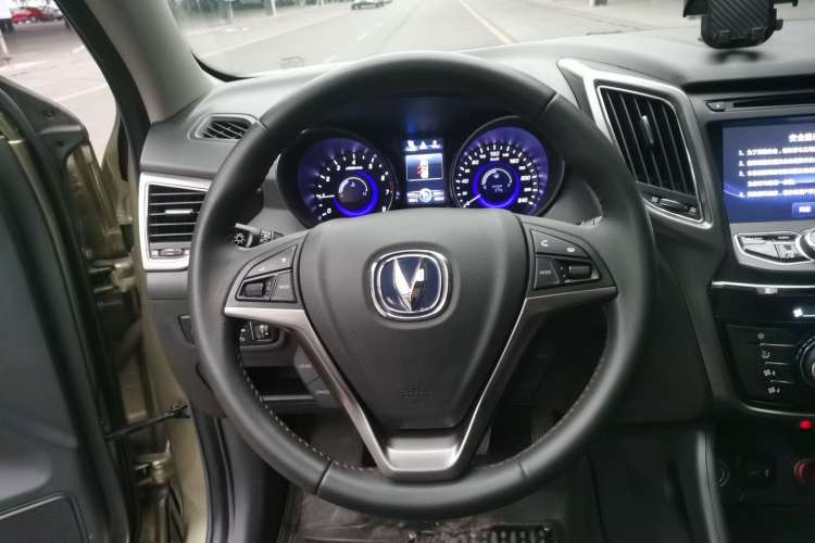 Used CHANGAN CS75 2016 1.8T Automatic Elite Model China V Standard Steering Wheel