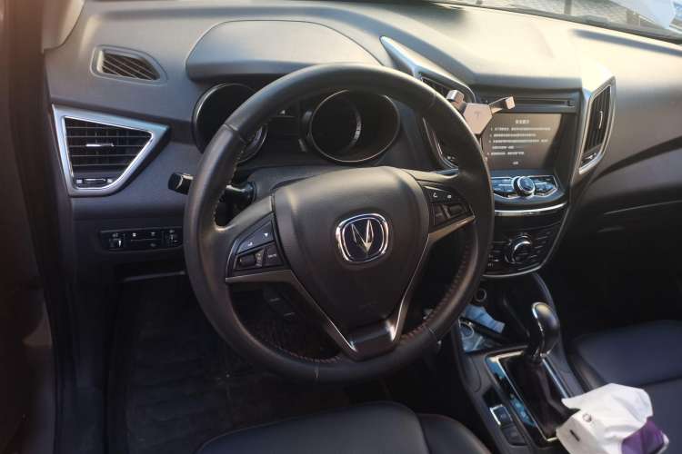 Used CHANGAN CS75 2016 1.8T Automatic Elite Model China V Standard Steering Wheel