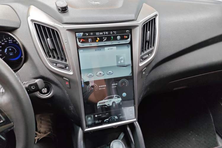Used CHANGAN CS75 2016 1.8T Automatic Elite Model China V Standard Audio And AC Panel