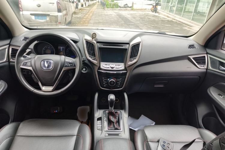 Used CHANGAN CS75 2016 1.8T Automatic Elite Model China V Standard Center Console