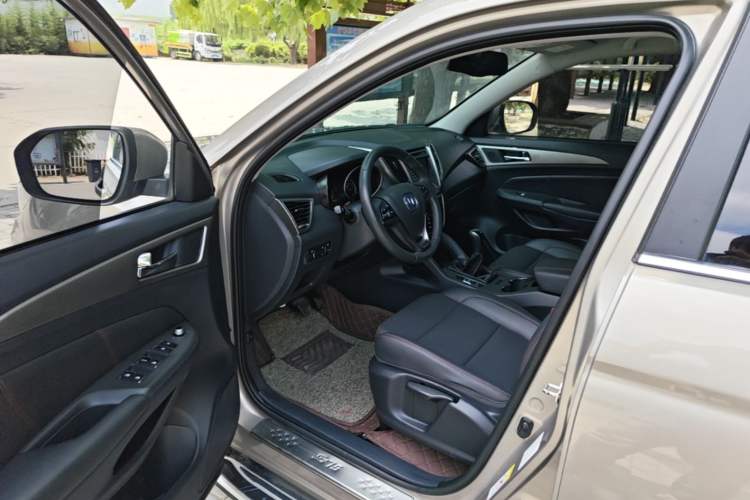 Used CHANGAN CS75 2016 2.0L Manual Luxury Version China V Standard Driver Seat