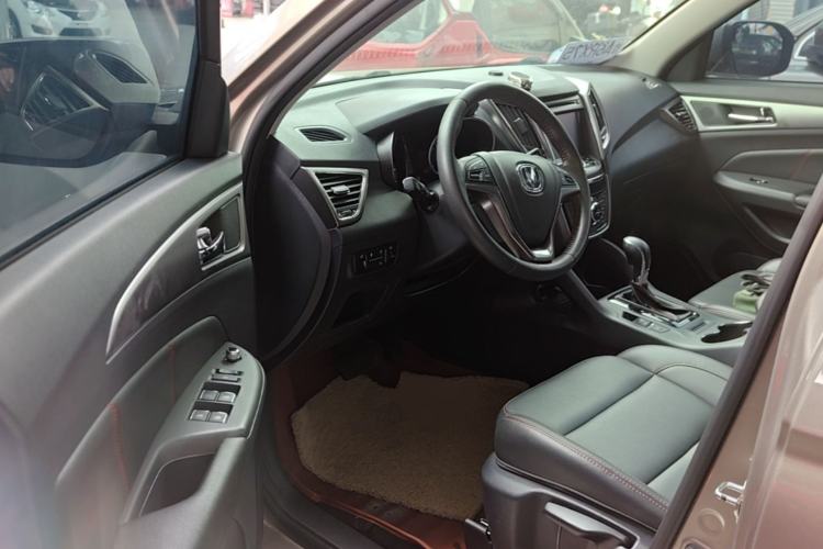 Used CHANGAN CS75 2016 1.8T Automatic Elite Model China IV Standard Driver Seat
