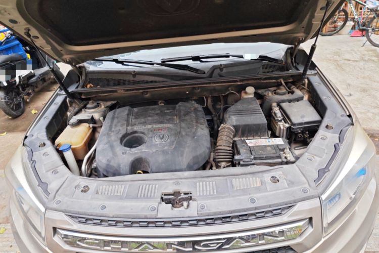 Used CHANGAN CS75 2016 1.8T Automatic Elite Model China V Standard Engine Bay