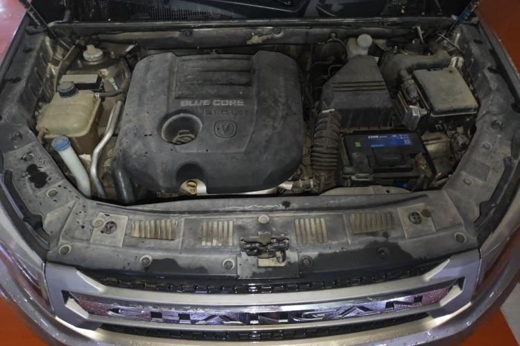Used CHANGAN CS75 2016 1.8T Automatic Elite Model China V Standard Engine Bay