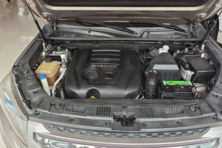 Used CHANGAN CS75 2016 1.8T Automatic Elite Model China V Standard Engine Bay