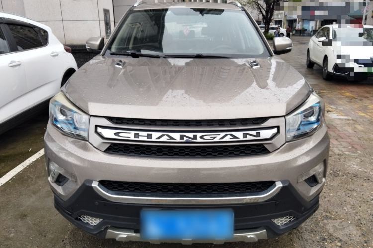 Used CHANGAN CS75 2016 2.0L Manual Luxury Version China IV Standard Front