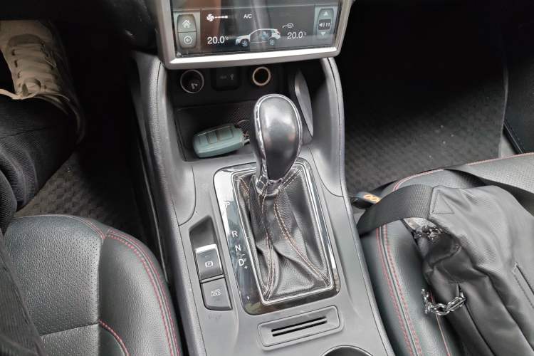 Used CHANGAN CS75 2016 1.8T Automatic Elite Model China V Standard Gear Lever