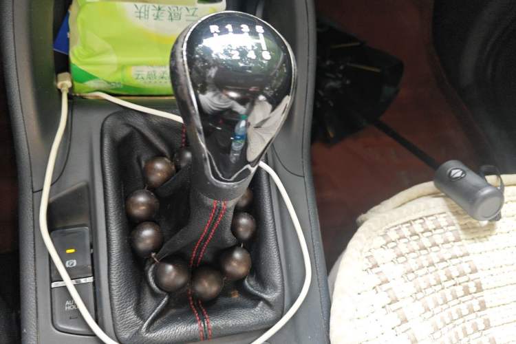 Used CHANGAN CS75 2016 2.0L Manual Luxury Version China IV Standard Gear Lever
