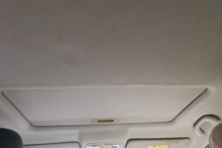 Used CHANGAN CS75 2016 2.0L Manual Luxury Version China IV Standard Headliner