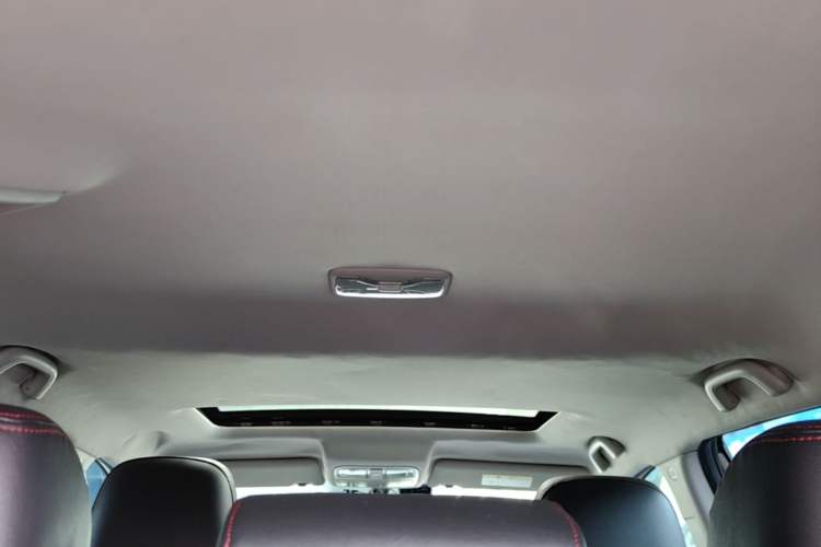 Used CHANGAN CS75 2016 1.8T Automatic Elite Model China IV Standard Headliner