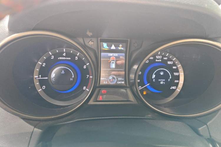 Used CHANGAN CS75 2016 2.0L Manual Luxury Version China IV Standard Instrument Cluster