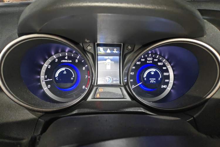 Used CHANGAN CS75 2016 1.8T Automatic Elite Model China V Standard Instrument Cluster