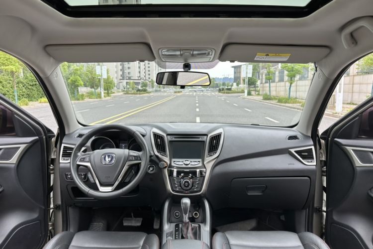 Used CHANGAN CS75 2016 1.8T Automatic Elite Model China V Standard Interior 2